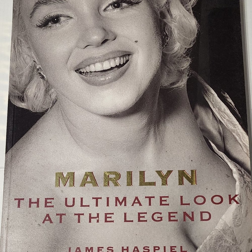 Marilyn Monroe: Ultimate Look at the Legend by James Haspiel (1993, SIGNED)